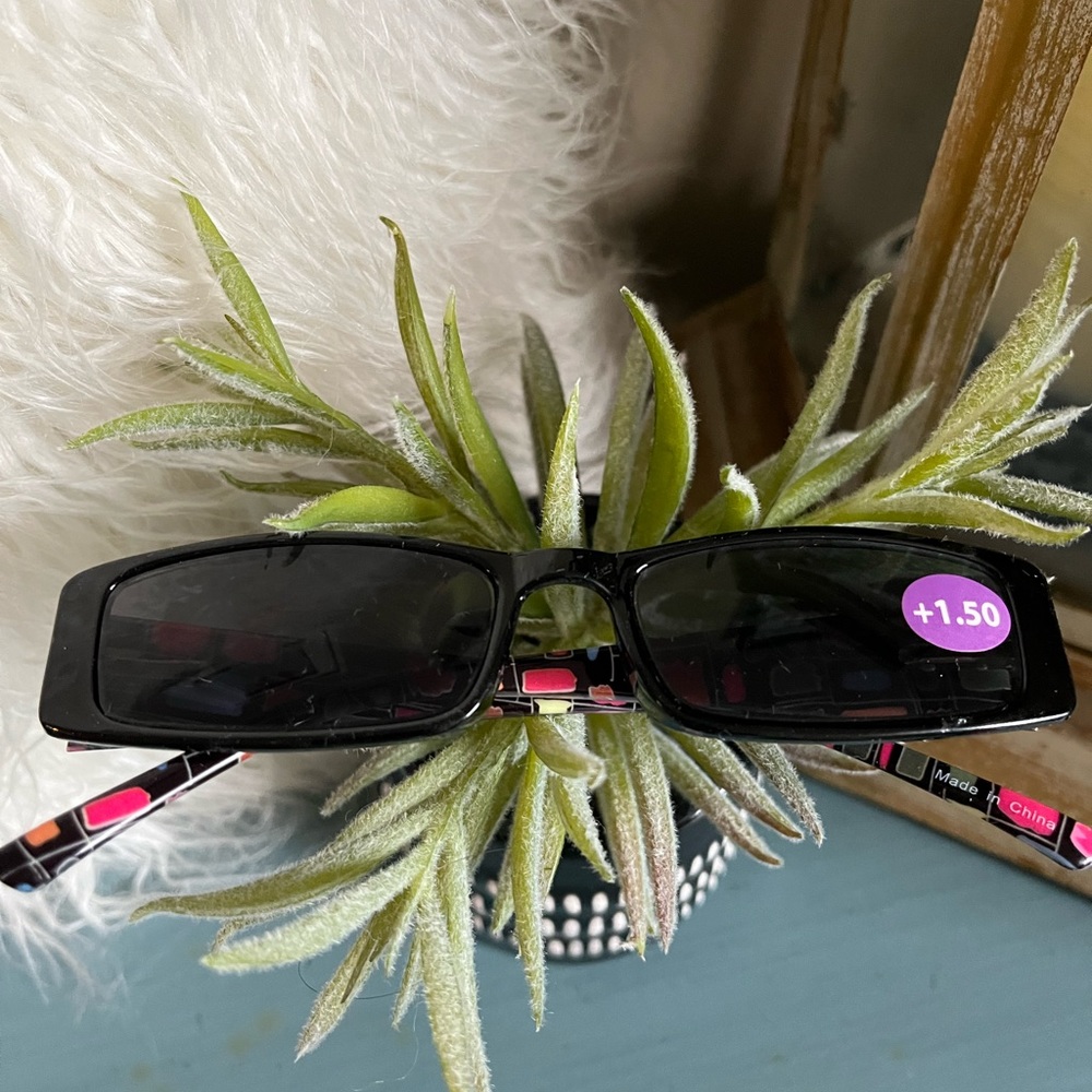 😎🏖NWOT READER SUNGLASSES